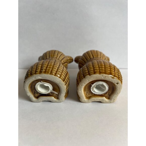 Vintage Teddy Bear Salt & Pepper Shakers Brown Ceramic Ribbed Design Collectible - Picture 5 of 5